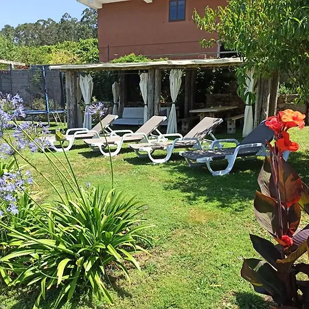 בית נופש Casa De Campo Clara Covas (Ourense)